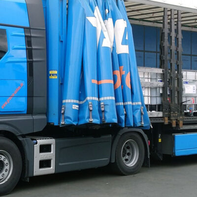 Verladung von IBC's (formschlüssige Verladung) (Foto: Große Vehne) (Foto: Große Vehne)
