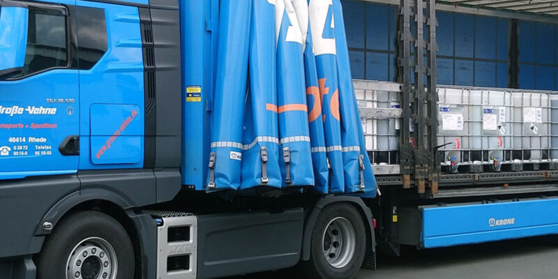 Verladung von IBC's (formschlüssige Verladung) (Foto: Große Vehne)