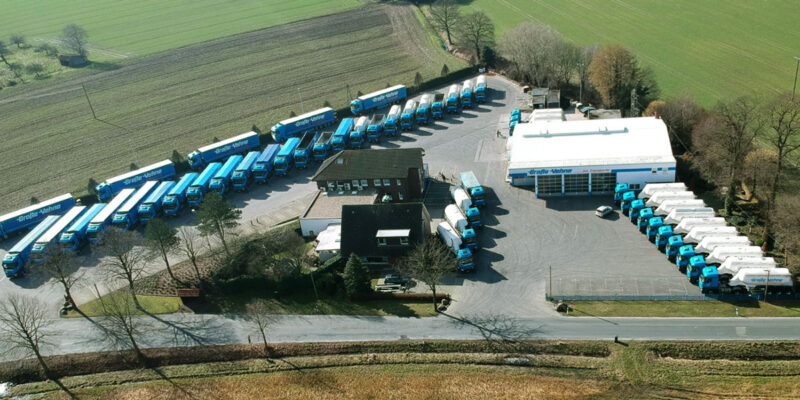 Das Gelände des Speditionsunternehmens Große Vehne im Umland von Rhede aus der Vogelperspektive. (Foto: Große Vehne)