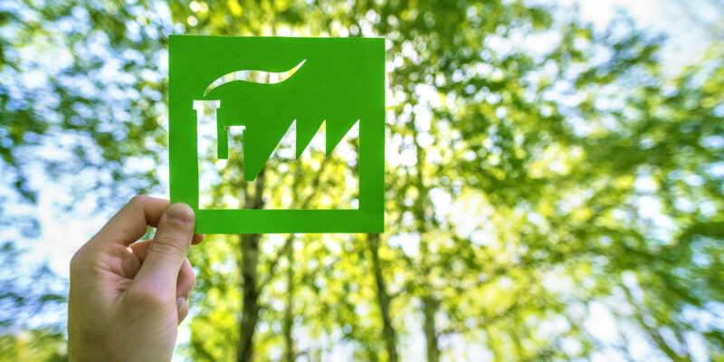 Erzeuger oder Besitzer von Abfällen sind verpflichtet, diese nach dem Prinzip „Verwerten vor Beseitigen“ zu entsorgen (Foto: cirano83 (iStock))